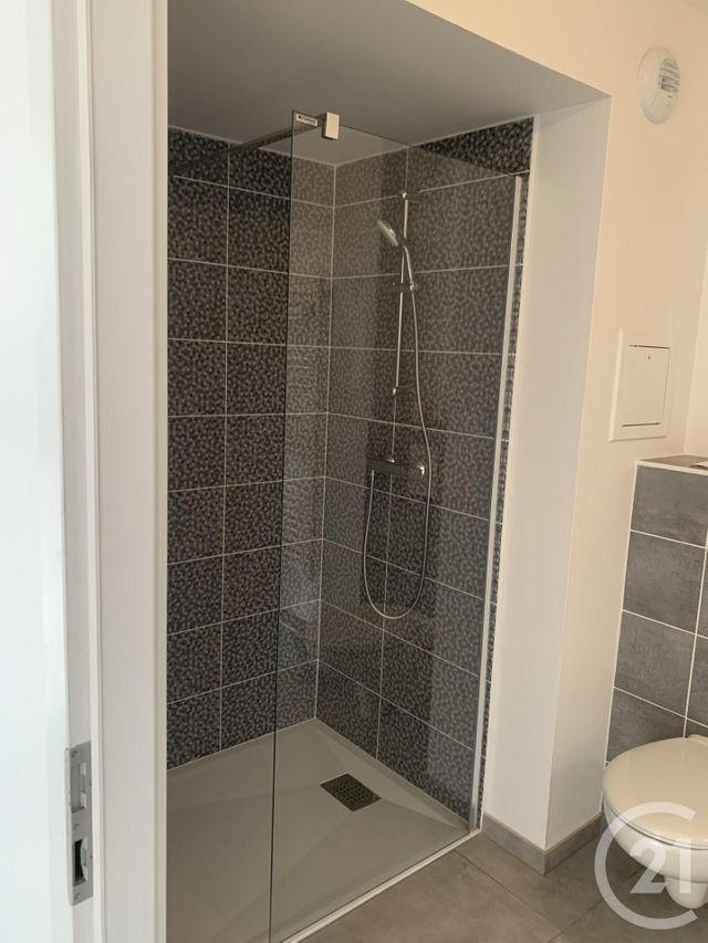 Appartement F3 à louer - 3 pièces - 67.0 m2 - OSTWALD - 67 - ALSACE - Century 21 Kayser Immobilier