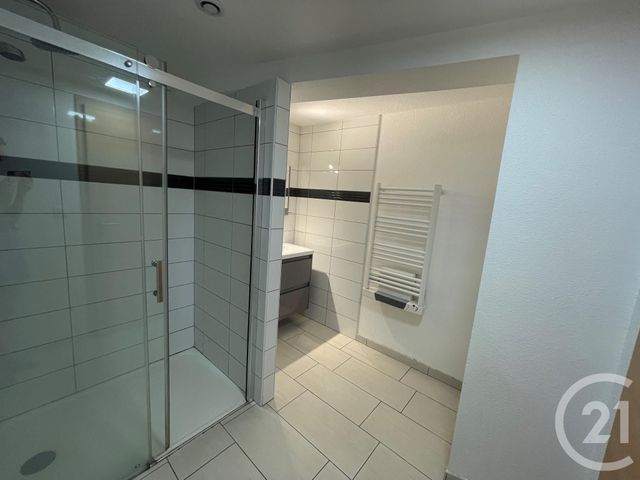 Appartement F3 à louer - 3 pièces - 65.6 m2 - BARR - 67 - ALSACE - Century 21 Kayser Immobilier