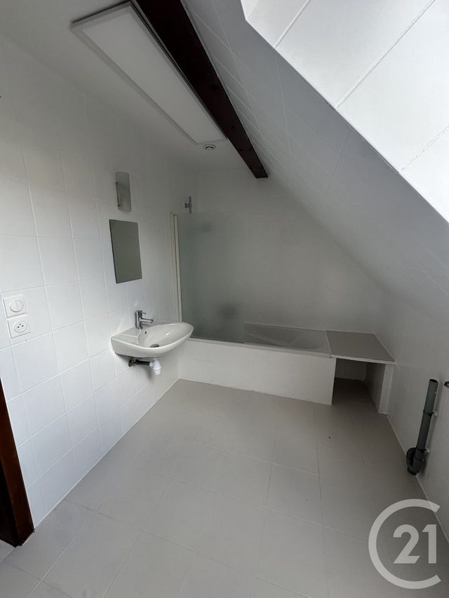 Appartement F3 à louer - 3 pièces - 65.0 m2 - ROSHEIM - 67 - ALSACE - Century 21 Kayser Immobilier