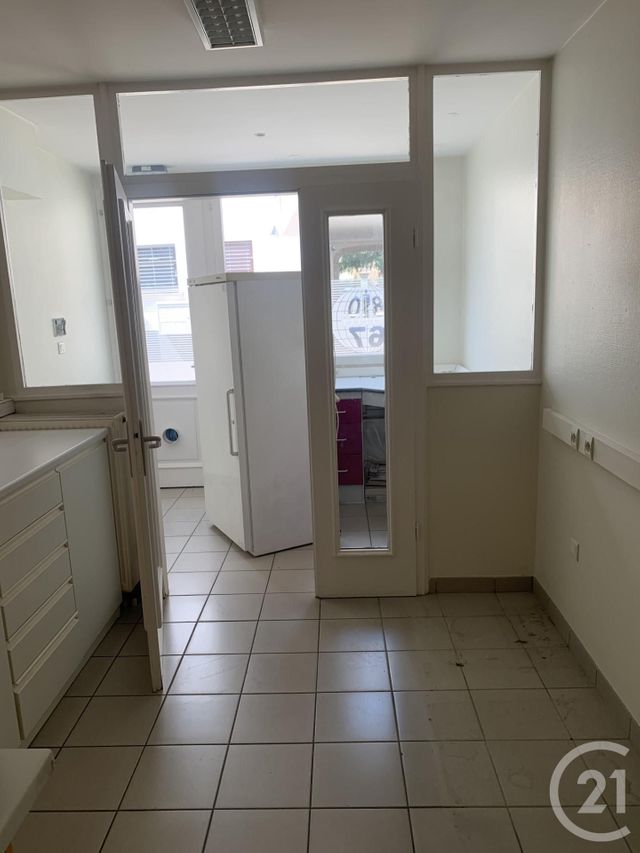 Afficher la photo en grand commerce à louer - 126.0 m2 - ROSHEIM - 67 - ALSACE - Century 21 Kayser Immobilier